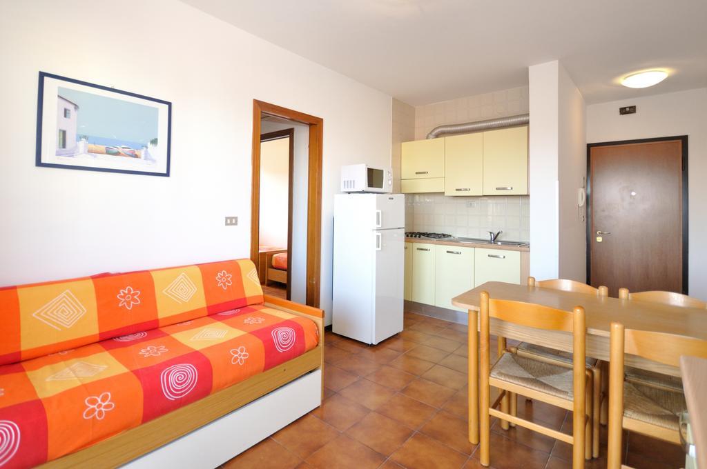 Condominio Tiepolo Bibione Buitenkant foto